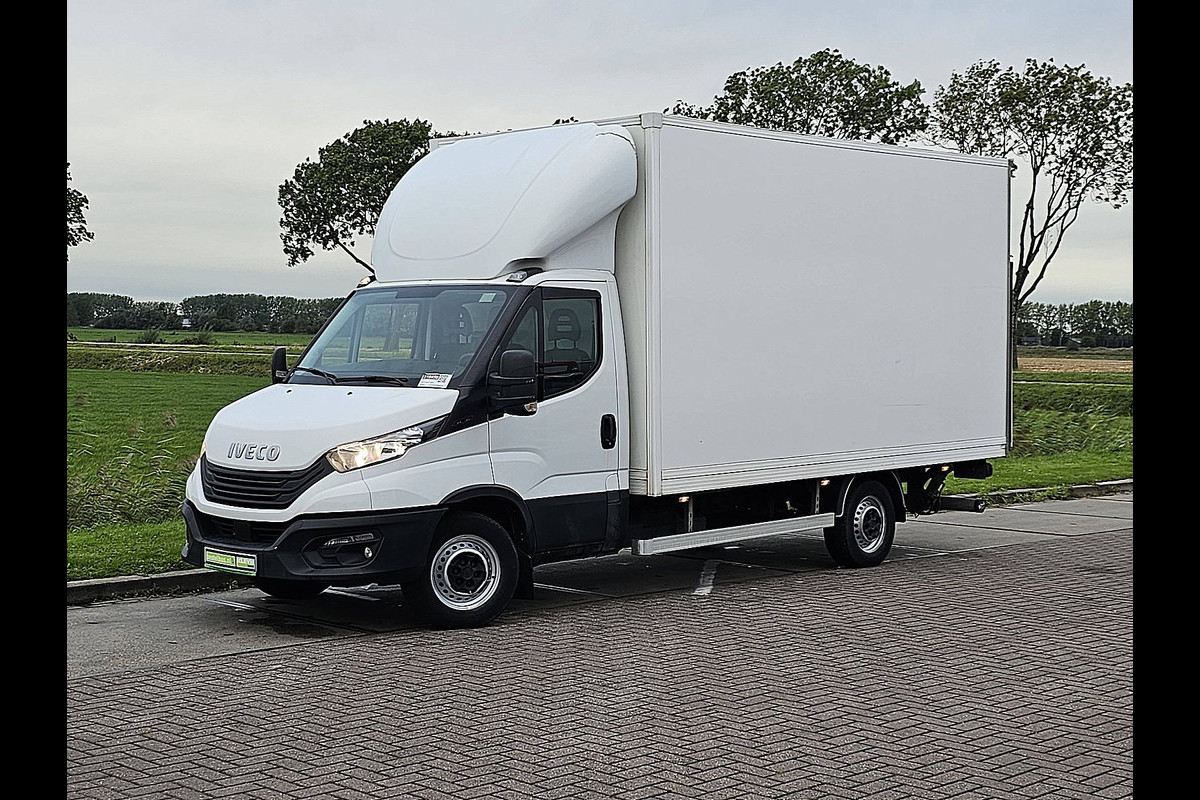 Iveco Daily 35S18 3.0L Bakwagen Laadklep 3.0Ltr 180Pk Zijdeur Spoiler Euro6!