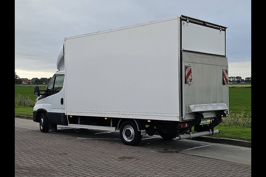 Iveco Daily 35S18 3.0L Bakwagen Laadklep 3.0Ltr 180Pk Zijdeur Spoiler Euro6!