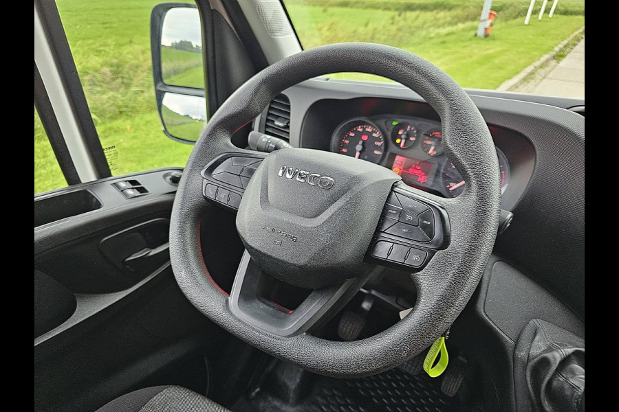 Iveco Daily 35S18 3.0L Bakwagen Laadklep 3.0Ltr 180Pk Zijdeur Spoiler Euro6!