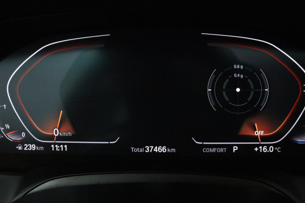 BMW 3-serie 320i High Executive Edition Automaat (PANORAMADAK, CAMERA, STOELVERWARMING, SPORTSTOELEN, DEALER ONDERHOUDEN, LEDER)