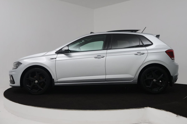 Volkswagen Polo 1.0 TSI Highline R-line (PANORAMADAK, CAMERA, VIRTUAL COCKPIT, NAVIGATIE, LED, CLIMA, PARKEERSENSOREN)