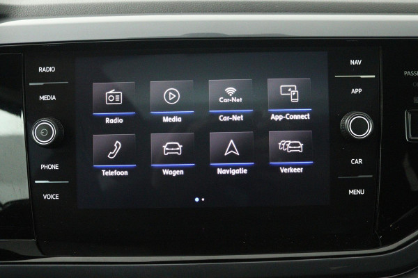 Volkswagen Polo 1.0 TSI Highline R-line (PANORAMADAK, CAMERA, VIRTUAL COCKPIT, NAVIGATIE, LED, CLIMA, PARKEERSENSOREN)