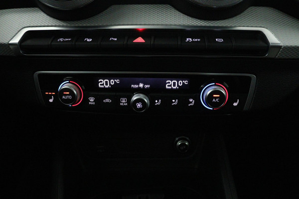 Audi Q2 30 TFSI Advanced edition (PANORAMADAK, CARPLAY, VIRTUAL COCKPIT, STOELVERWARMING, GROOT NAVI, CAMERA, 1e EIGENAAR)