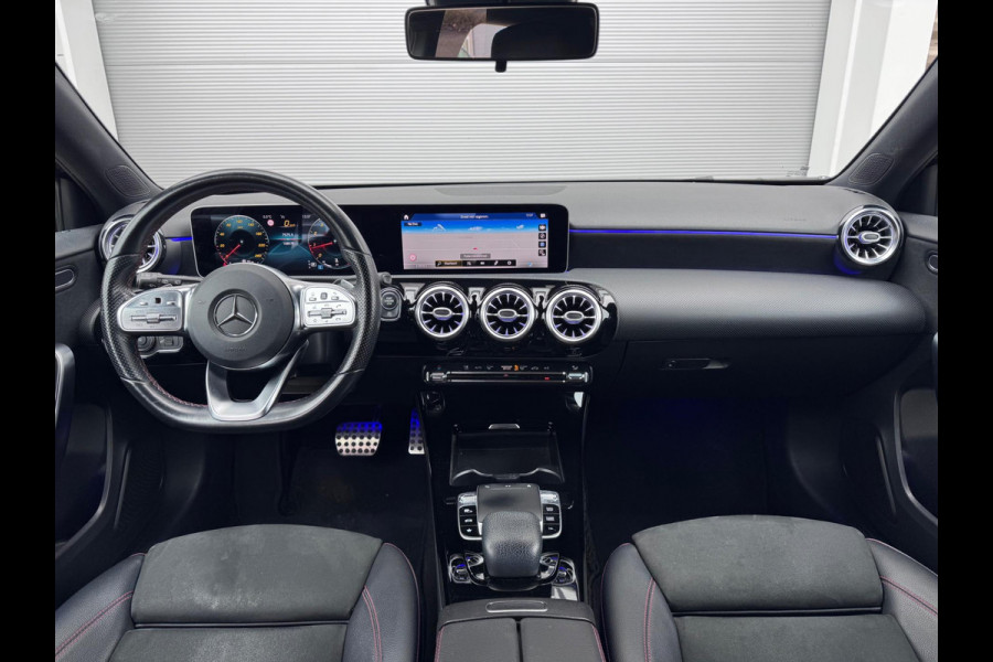 Mercedes-Benz A-Klasse 180 Business Solution AMG Sfeer/Camera
