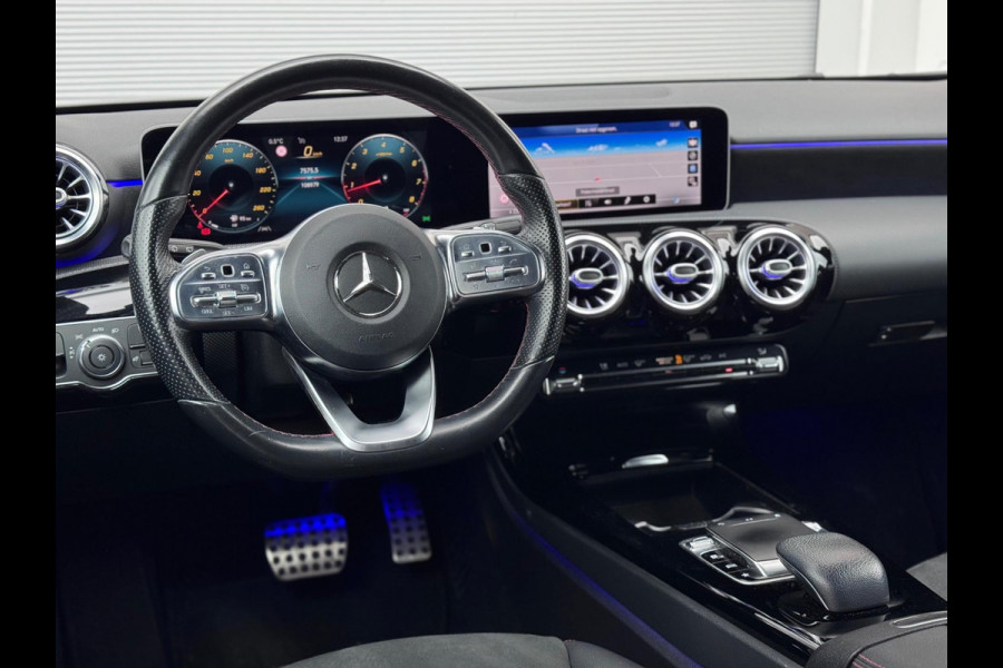 Mercedes-Benz A-Klasse 180 Business Solution AMG Sfeer/Camera