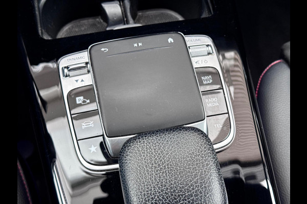 Mercedes-Benz A-Klasse 180 Business Solution AMG Sfeer/Camera