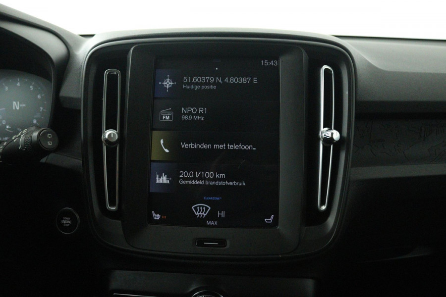 Volvo XC40 1.5 T3 Momentum (NAVIGATIE, ELEKT. WEGKLAPBARE TREKHAAK, STOELVERWARMING, CAMERA)