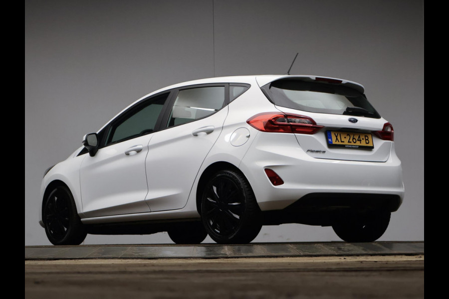 Ford Fiesta 1.1 Sport (APPLE CARPLAY,NAVI,LED,CRUISE,BLACK/WHITE EDITION,LANE ASSIST,SPORTSTOELEN,NETTE STAAT)