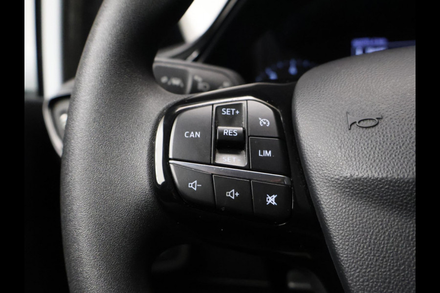 Ford Fiesta 1.1 Sport (APPLE CARPLAY,NAVI,LED,CRUISE,BLACK/WHITE EDITION,LANE ASSIST,SPORTSTOELEN,NETTE STAAT)