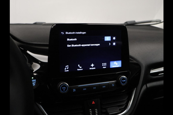 Ford Fiesta 1.1 Sport (APPLE CARPLAY,NAVI,LED,CRUISE,BLACK/WHITE EDITION,LANE ASSIST,SPORTSTOELEN,NETTE STAAT)