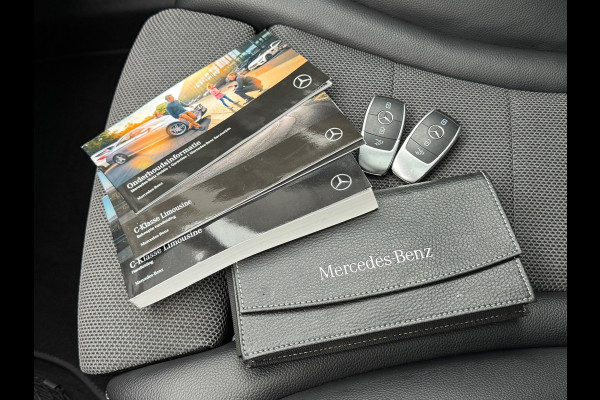 Mercedes-Benz C-Klasse 180 Business * Panorama * Trekhaak * Camera * Navigatie *