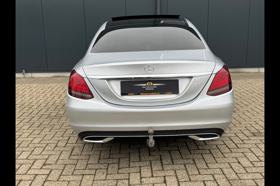 Mercedes-Benz C-Klasse 180 Business * Panorama * Trekhaak * Camera * Navigatie *