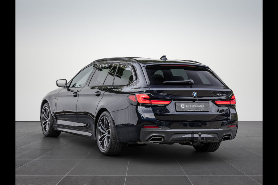 BMW 5 Serie Touring 530e xDrive Business Edition Plus Pano Comfortstoelen M-pakket