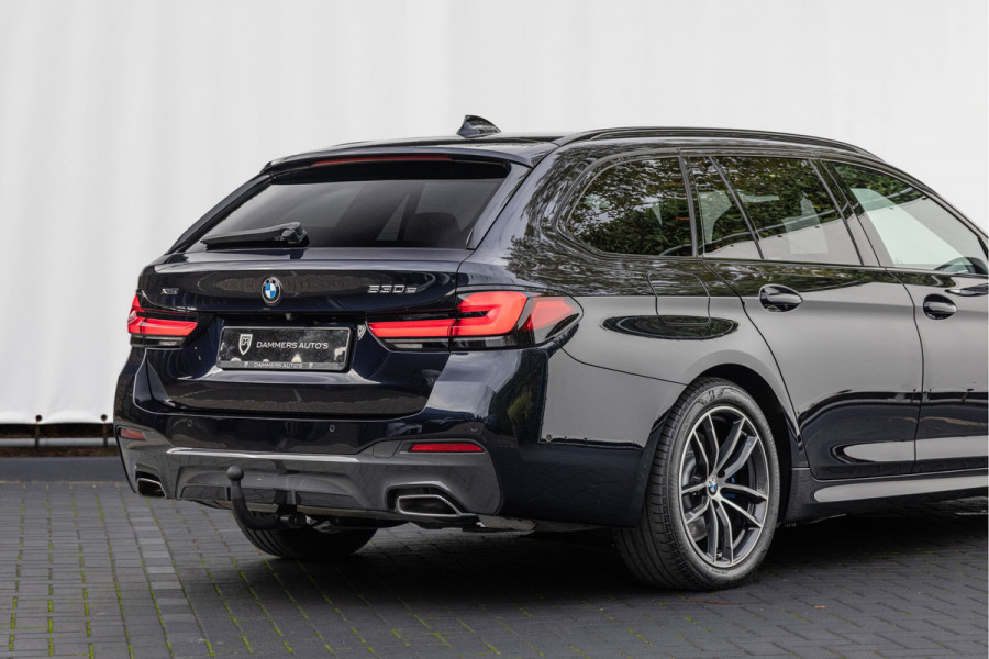 BMW 5 Serie Touring 530e xDrive Business Edition Plus Pano Comfortstoelen M-pakket