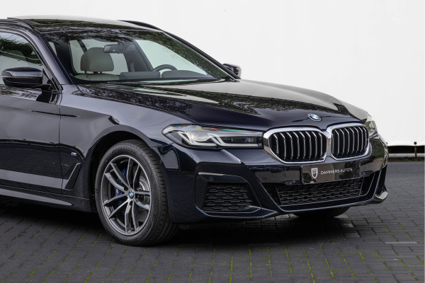 BMW 5 Serie Touring 530e xDrive Business Edition Plus Pano Comfortstoelen M-pakket