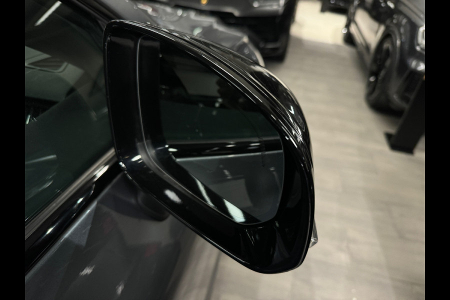 Volvo XC60 2.0 T8 Twin Engine AWD R Design Pano|Memory|Leer