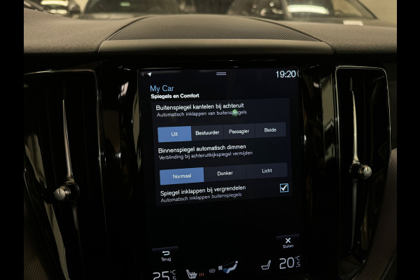 Volvo XC60 2.0 T8 Twin Engine AWD R Design Pano|Memory|Leer