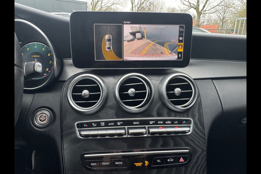 Mercedes-Benz C-Klasse 180 Business * Panorama * Trekhaak * Camera * Navigatie *