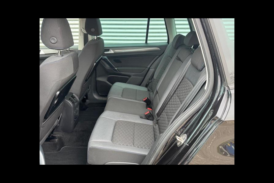 Volkswagen Golf Sportsvan 1.5 TSI Automaat,ACT Comfortline,Trekhaak,Achteruitrijcamera,parksensoren,Carplay/Andriod,cruisecontrol,