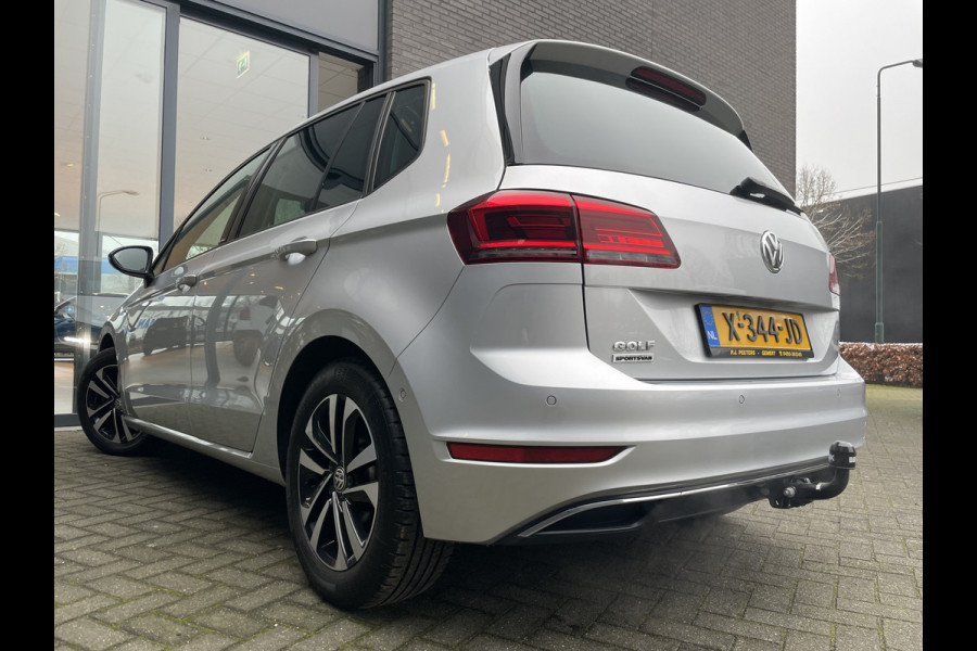 Volkswagen Golf Sportsvan 1.5 TSI ACT Comfortline Airco - Cruise control - Navigatiesysteem - Parkeersensoren voor en achter - Trekhaak - Voorstoelen verwarmd - Licht metalen velgen 16 inch - Radio - Start/stop systeem - Stuur leder - Stuur