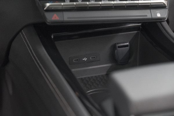 Renault Austral 1.2 E-Tech full hybrid 200 techno | 360 Camera | Panoramadak | Adaptieve Cruise Control