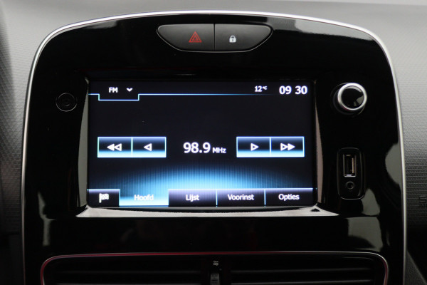 Renault Clio Estate 0.9 TCe Zen Airco, Cruise, Apple Carplay, BASS Sound, Navigatie, Bluetooth, DAB