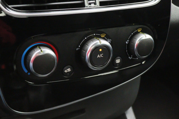 Renault Clio Estate 0.9 TCe Zen Airco, Cruise, Apple Carplay, BASS Sound, Navigatie, Bluetooth, DAB