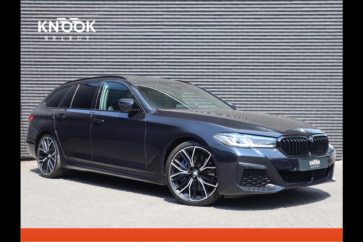 BMW 5 Serie Touring 530d High Executive M Sport Pakket Automaat / Live Cockpit Professional / Panoramadak / Sportstoelen / 20 Inch / Laserlicht / Driving Assistant / M Sportremsysteem / Extra Getint Glas / Shadow Line / Head-Up Display