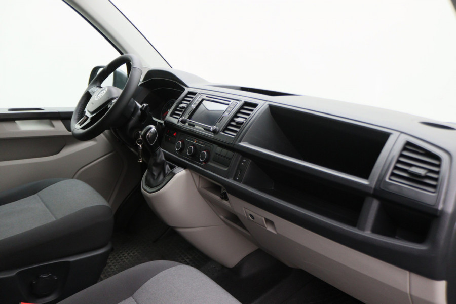 Volkswagen Transporter 2.0 TDI DSG 150 PK L2H1 2x Schuifdeur, Airco, Cruise, Camera, Apple Carplay, LED, Trekhaak, 16''