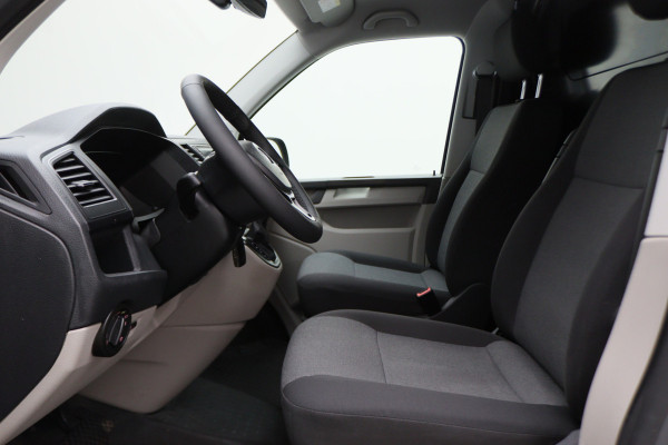 Volkswagen Transporter 2.0 TDI DSG 150 PK L2H1 2x Schuifdeur, Airco, Cruise, Camera, Apple Carplay, LED, Trekhaak, 16''