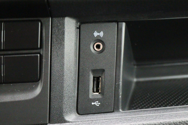 Volkswagen Transporter 2.0 TDI DSG 150 PK L2H1 2x Schuifdeur, Airco, Cruise, Camera, Apple Carplay, LED, Trekhaak, 16''