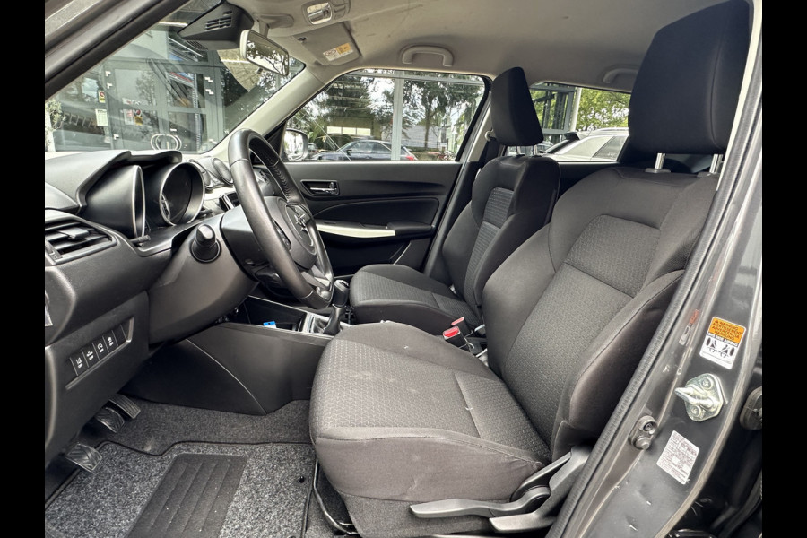 Suzuki Swift 1.0 Style Smart Hybrid Navigatie/Clima/Cruise/Camera/Keyless entry