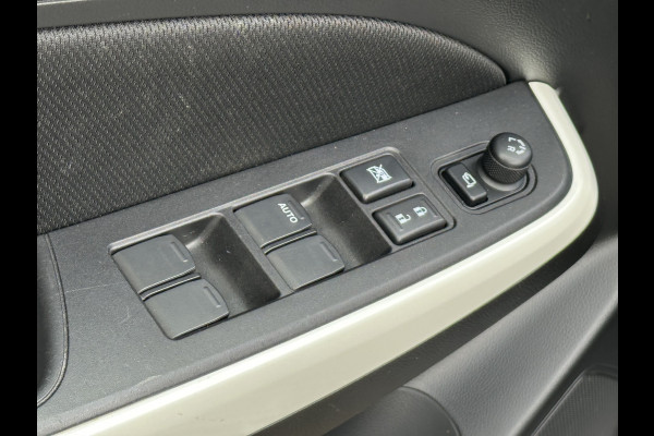 Suzuki Swift 1.0 Style Smart Hybrid Navigatie/Clima/Cruise/Camera/Keyless entry