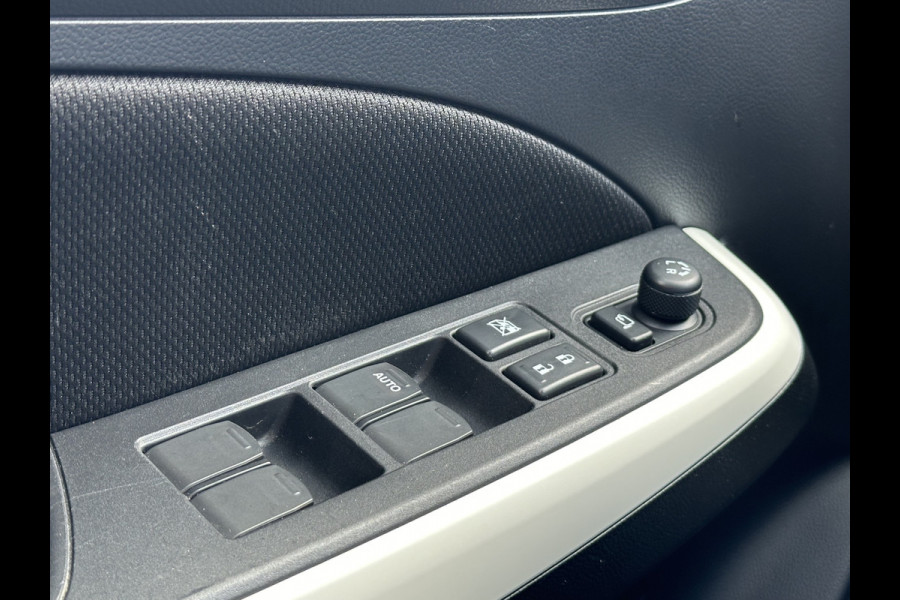 Suzuki Swift 1.0 Style Smart Hybrid Navigatie/Clima/Cruise/Camera/Keyless entry