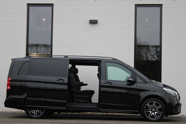 Mercedes-Benz V-Klasse 300d / XXL / DC / AMG / Luchtvering / 2x Elec Schuifd / Night Pakket / 360 Cam / Burmester / Vol Opties.