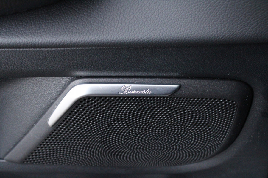 Mercedes-Benz V-Klasse 300d / XXL / DC / AMG / Luchtvering / 2x Elec Schuifd / Night Pakket / 360 Cam / Burmester / Vol Opties.