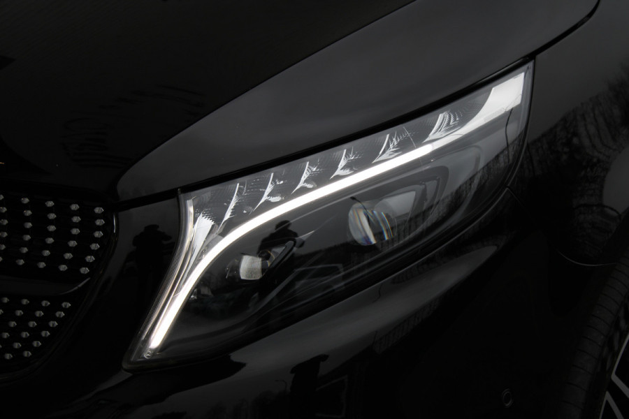 Mercedes-Benz V-Klasse 300d / XXL / DC / AMG / Luchtvering / 2x Elec Schuifd / Night Pakket / 360 Cam / Burmester / Vol Opties.