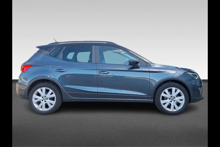 Seat Arona 1.0 TSI Style Business Intense Plus Incl. Achteruitrijcamera | Stoelverwarming | Afneembare Trekhaak