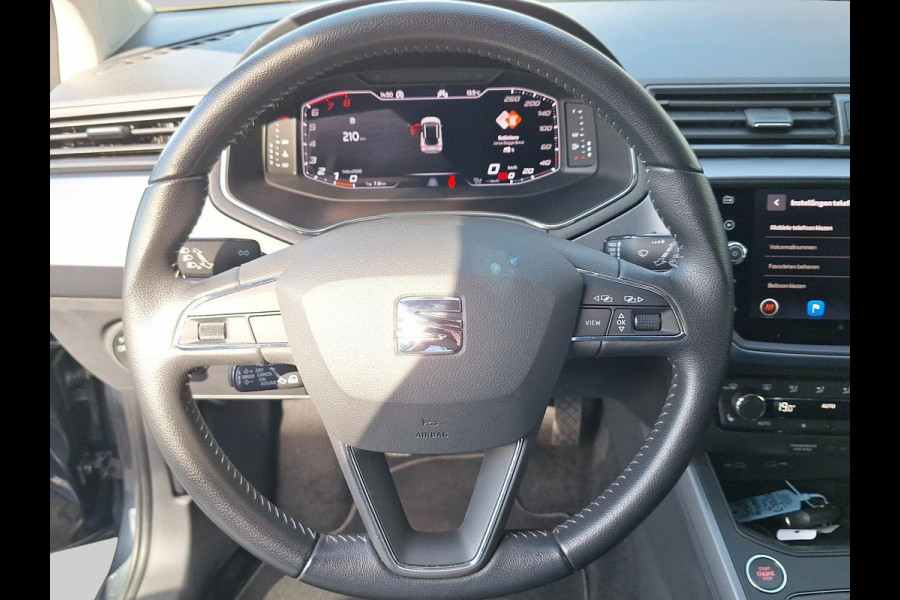 Seat Arona 1.0 TSI Style Business Intense Plus Incl. Achteruitrijcamera | Stoelverwarming | Afneembare Trekhaak