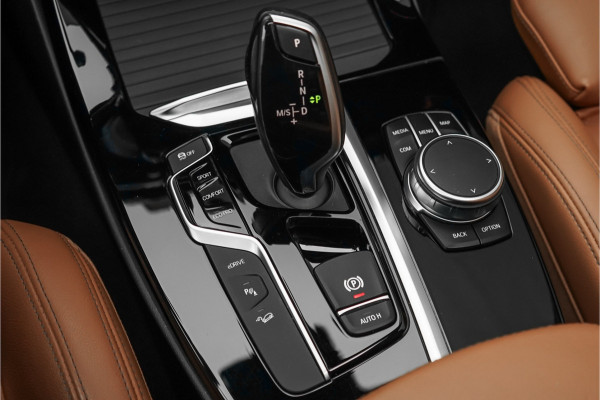 BMW X3 xDrive30e High Ex M-Sport Pano Keyless Trekhaak Camera 19"