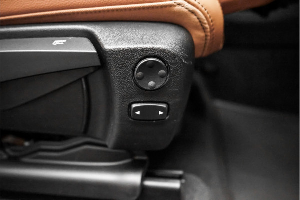 BMW X3 xDrive30e High Ex M-Sport Pano Keyless Trekhaak Camera 19"