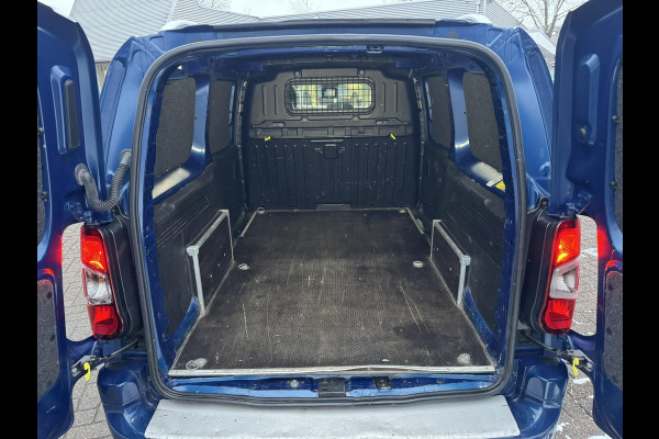 Peugeot Partner 1.5 BlueHDI Asphalt Long | SCI | 130pk Automaat | Adaptieve Cruise |  Side bars | Stoelverwarming | 3 zits | Vooruitverwarming | Lichtmetaal