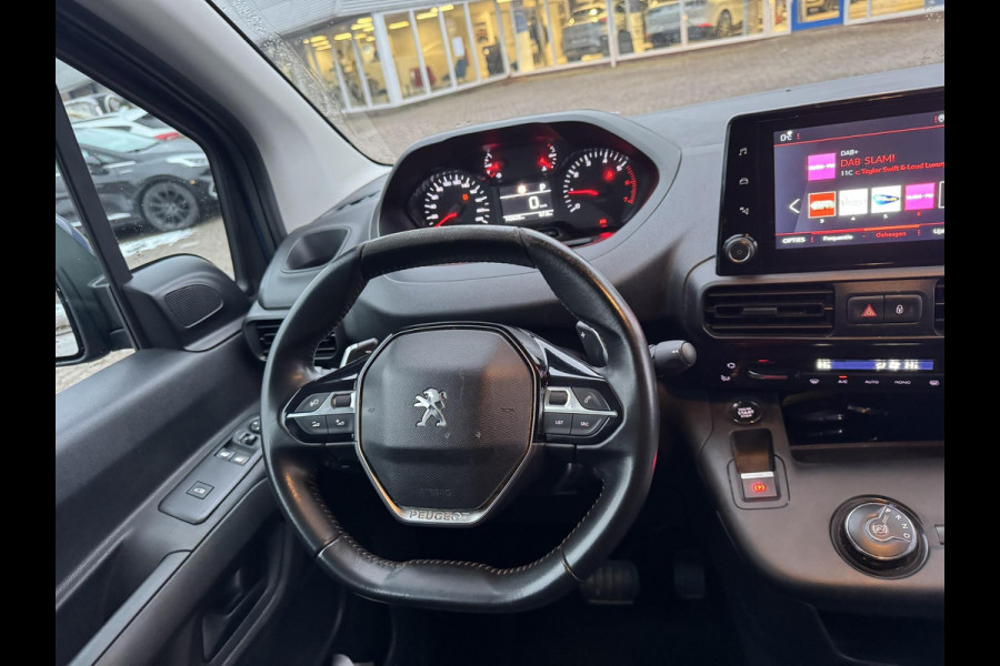Peugeot Partner 1.5 BlueHDI Asphalt Long | SCI | 130pk Automaat | Adaptieve Cruise |  Side bars | Stoelverwarming | 3 zits | Vooruitverwarming | Lichtmetaal