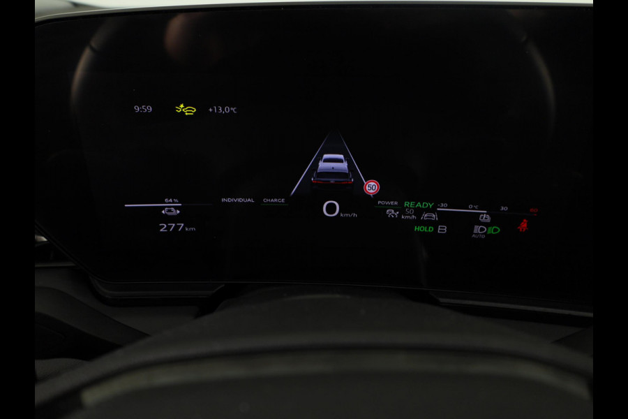 Audi A6 Avant e-tron Advanced edition performance 100 kWh 367 pk | Navigatie | Warmtepomp | Parkeersensoren (Park assist) | Rondomzicht camera | Elektr. voorstoelen | Stoelverwarming v/a | Matrix LED |