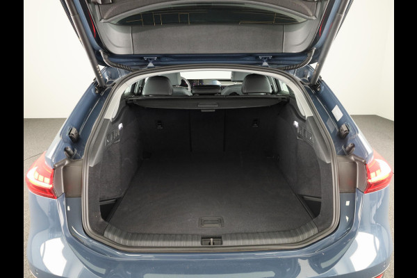 Audi A6 Avant e-tron Advanced edition performance 100 kWh 367 pk | Navigatie | Warmtepomp | Parkeersensoren (Park assist) | Rondomzicht camera | Elektr. voorstoelen | Stoelverwarming v/a | Matrix LED |