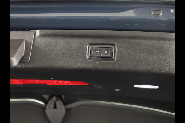 Audi A6 Avant e-tron Advanced edition performance 100 kWh 367 pk | Navigatie | Warmtepomp | Parkeersensoren (Park assist) | Rondomzicht camera | Elektr. voorstoelen | Stoelverwarming v/a | Matrix LED |