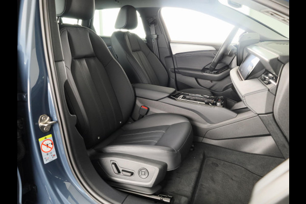 Audi A6 Avant e-tron Advanced edition performance 100 kWh 367 pk | Navigatie | Warmtepomp | Parkeersensoren (Park assist) | Rondomzicht camera | Elektr. voorstoelen | Stoelverwarming v/a | Matrix LED |