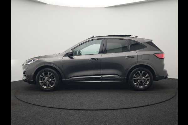 Ford Kuga 1.5 EcoBoost ST-Line 150pk Dealer O.H. | 1800kg Trekgewicht | Trekhaak Af Fabriek | Panodak | Adaptive Cruise | 360 Camera | Sportstoelen & Stuur Verwarmd | Apple Carplay | Keyless | Virtual | Blis | Navigatie | DAB |