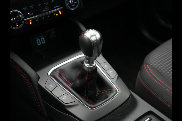 Ford Kuga 1.5 EcoBoost ST-Line 150pk Dealer O.H. | 1800kg Trekgewicht | Trekhaak Af Fabriek | Panodak | Adaptive Cruise | 360 Camera | Sportstoelen & Stuur Verwarmd | Apple Carplay | Keyless | Virtual | Blis | Navigatie | DAB |