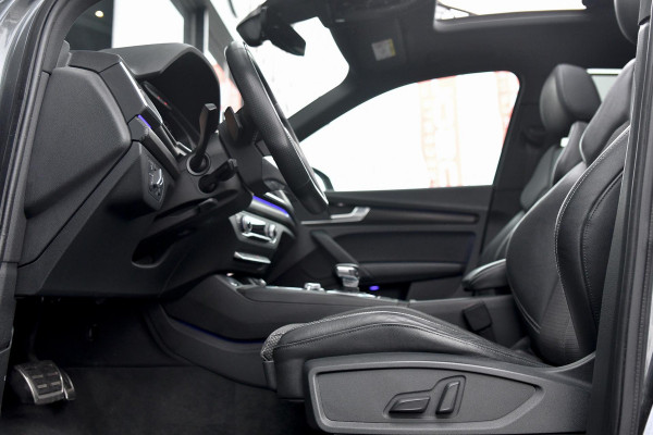 Audi Q5 50 TFSI e quattro S edition. Pano, Carbon, Sfeer, Camera, Virtual, Keyless, Matrix, 22'', Trekhaak!